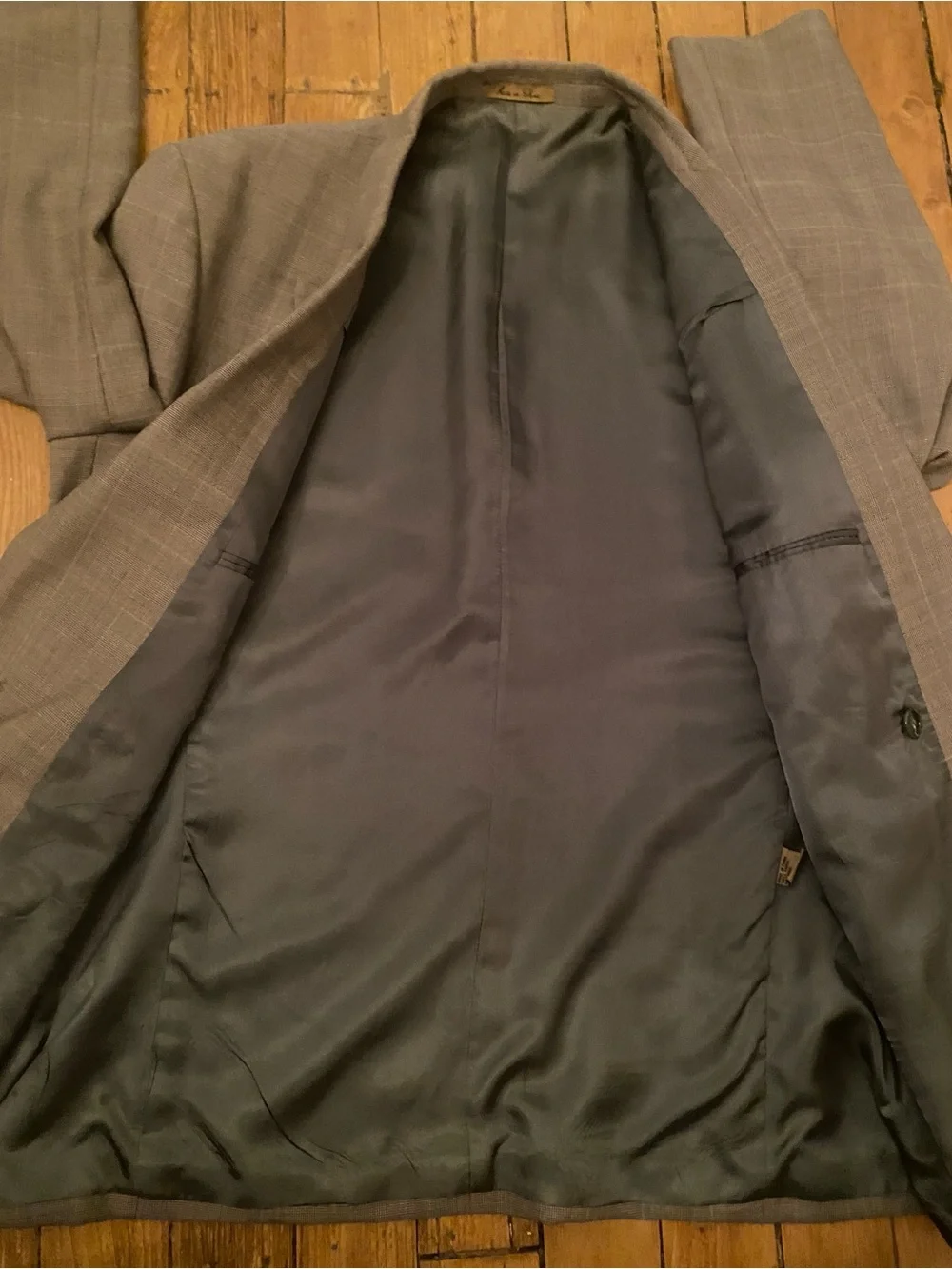 Classic Double-Breasted Men's Suit Blazer and Trousers - Gray 41/42R